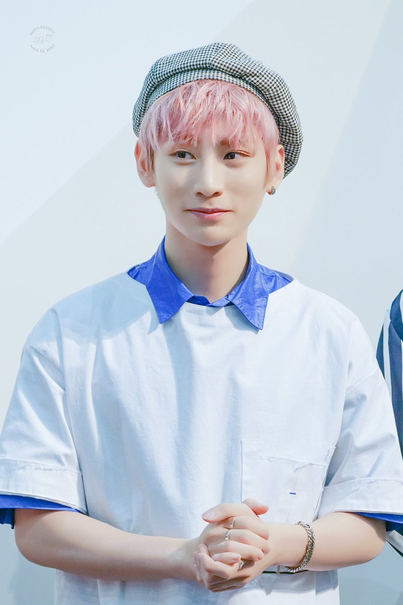 how to make your twitter pink: a short thread