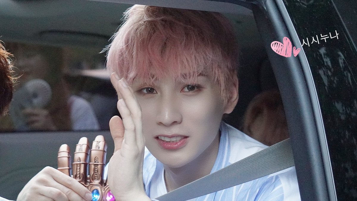 how to make your twitter pink: a short thread