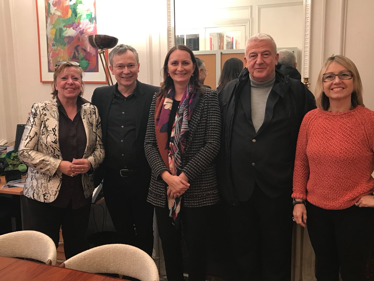 Such a nice discussion with Business &amp; Professional Women <a href="/ValentineVIARD/">Valentine VIARD</a>  <a href="/AgnesBricard/">Agnès Bricard</a> <a href="/CuillandreHerve/">Hervé Cuillandre</a> @AlexandreBrailowsky on right attitude and cultural change needed for diversity to have a better Society #diversity #women #gender #sustainability