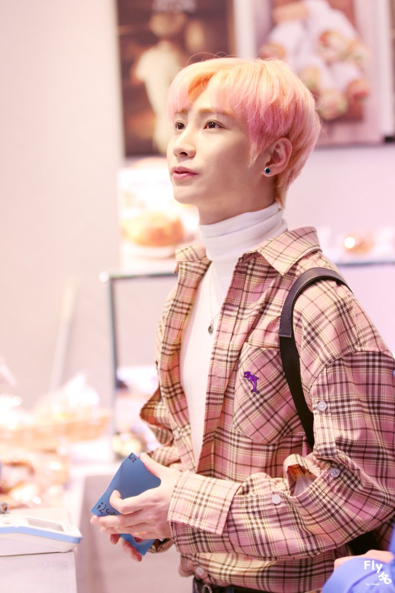 how to make your twitter pink: a short thread