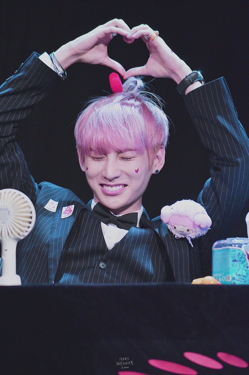 how to make your twitter pink: a short thread