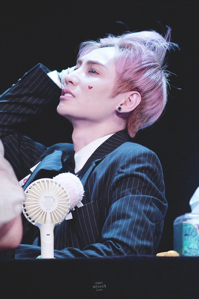 how to make your twitter pink: a short thread