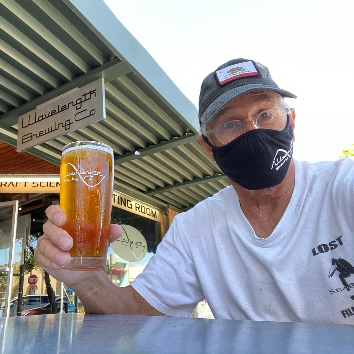 Wavelength_Brew's tweet photo. Come enjoy your favorite Wavelength beer on our patio while you still can!  With the looming shutdown, we hope you can pop in &amp; raise a glass to science outreach before we have to shut down pint sales again.  We open @ 3pm today &amp; 12 on Sat., hope to see you soon, cheers! 🍻🔭🚀 https://t.co/cQXXb9Mutd