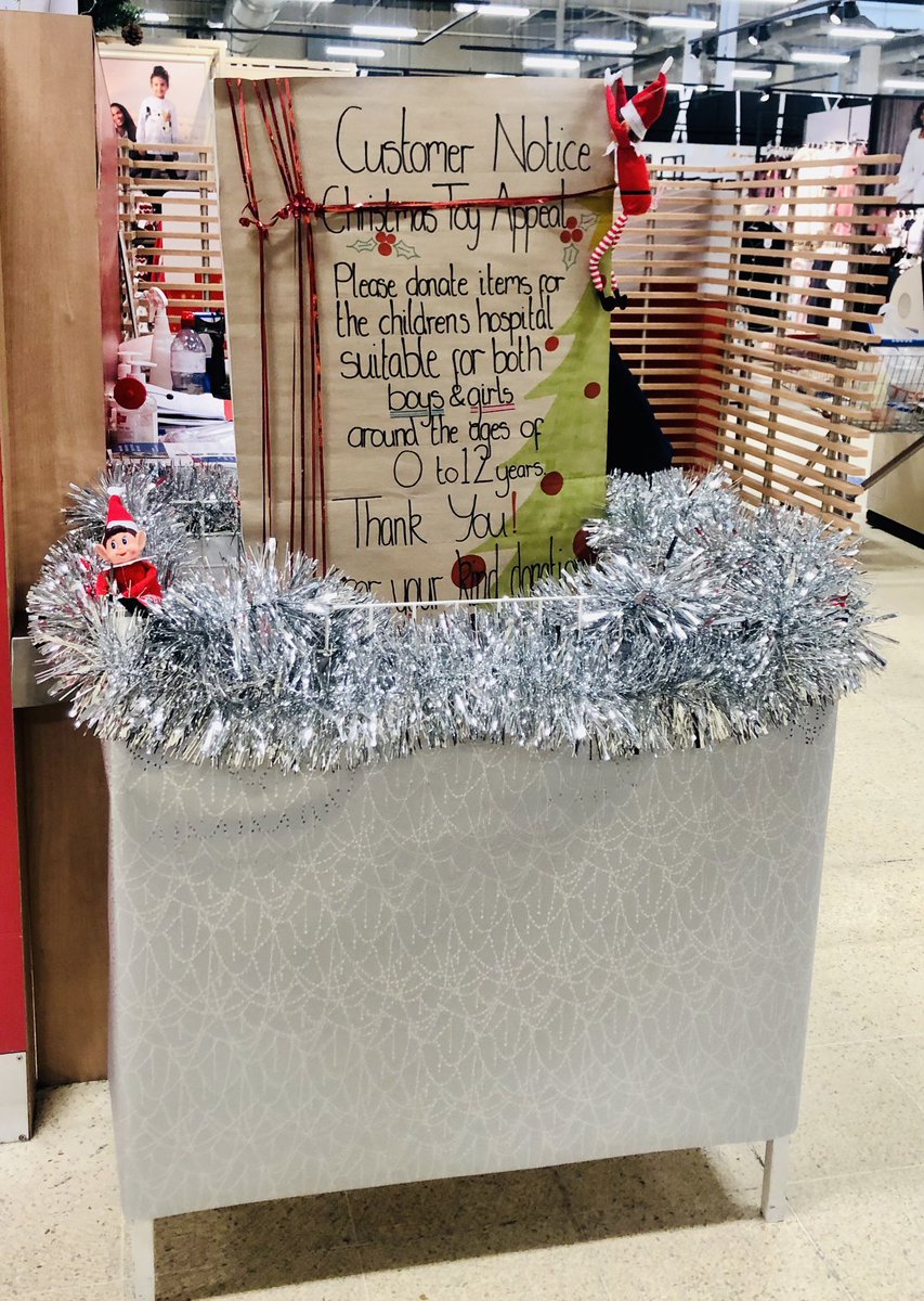 AmyM_Roach's tweet photo. @Tesco Rotherham’s Christmas theme is #giving &amp; you could help
🌟 Nominate local groups for us to reward during our 12 days of Christmas kindness
🌟Donate to our @SheffChildrens toy appeal
🌟Buy a believer bell or reindeer food to support our charity partnership
#heartofrotherham https://t.co/w0ra71kIVX