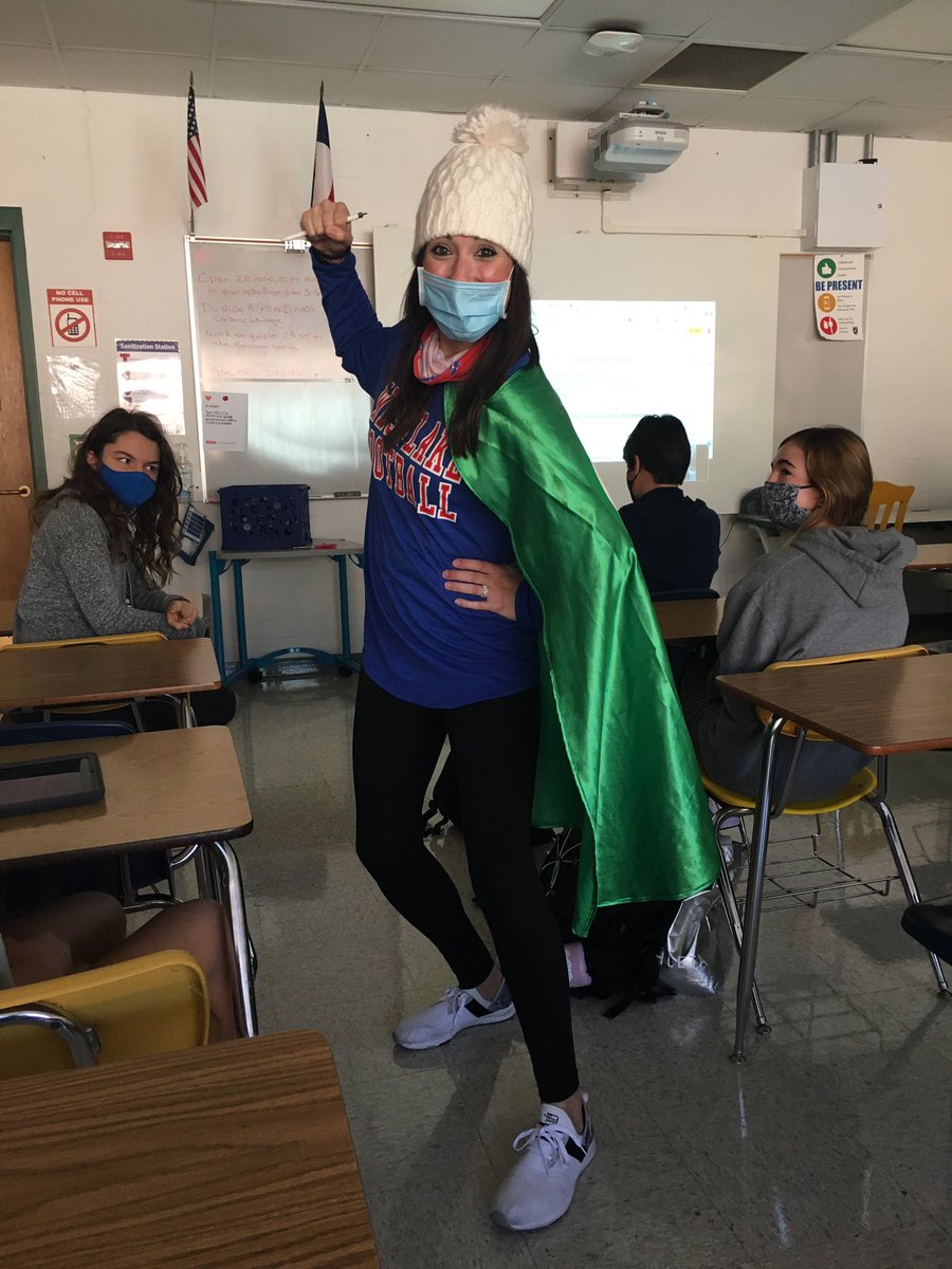 mjpietka's tweet photo. @WRMS_Wildcats  Let’s give it up for a SUPER teacher: Ms. Holly Jones! She is INNOVATIVE and unflappably POSITIVE! This mixture forms a Science solution of safe, deep learning environments. And she balances all of that with coaching duties! Thanks for being so Cape-able! https://t.co/1SaGOkYZIB