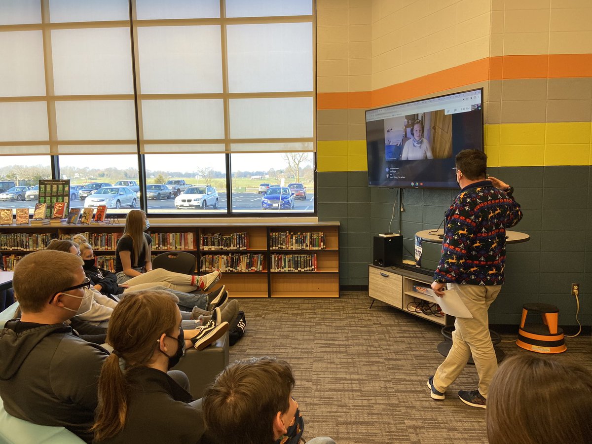 emm_1980's tweet photo. It’s not every day that your students get to meet with a microbiologist from Ireland to help you out with a nonfiction unit in Mr. Freeman’s English class, but that’s what happened @SpartaHSTrojans today! https://t.co/mkP9XtHmPm