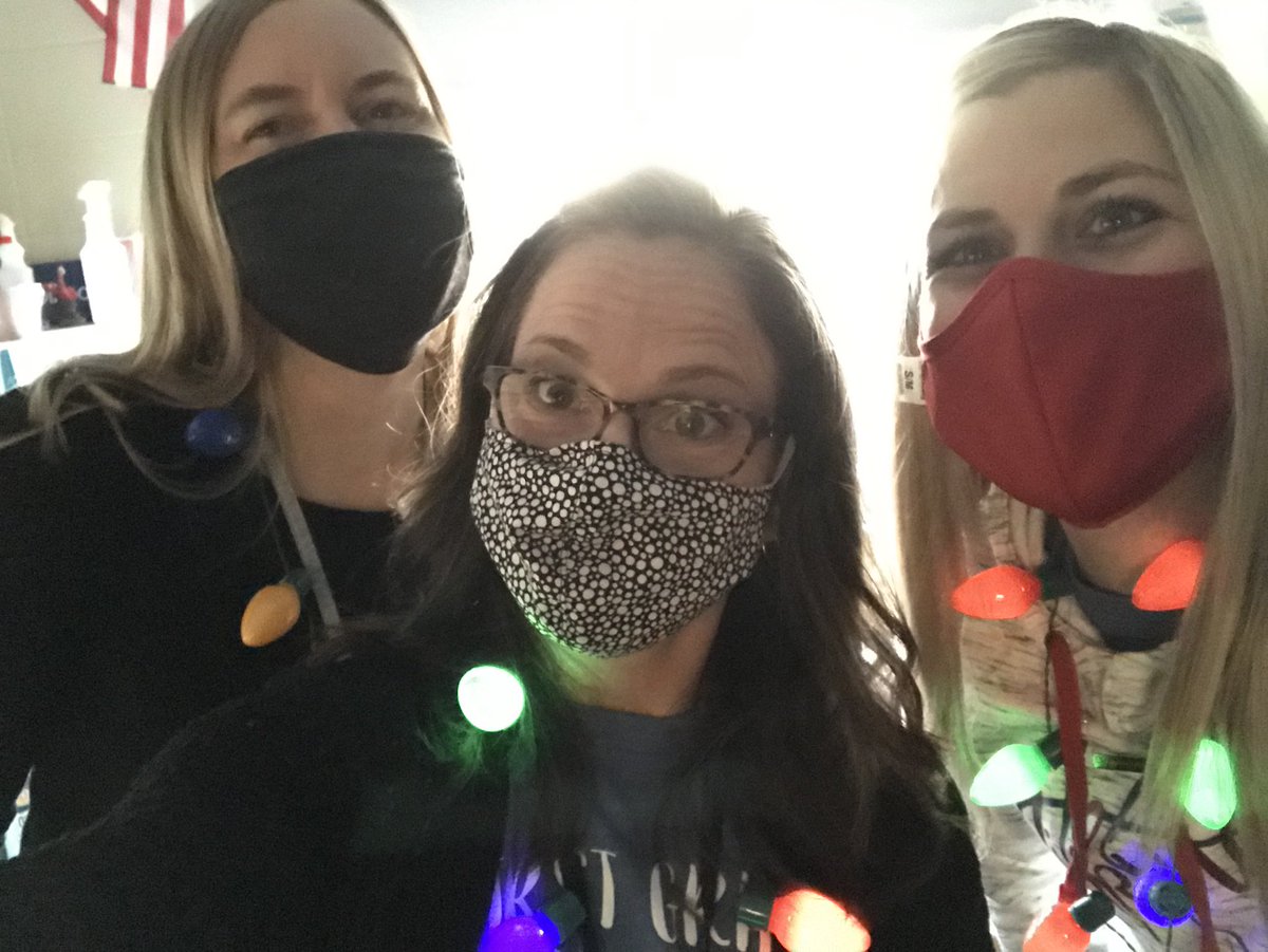 MrsKock1's tweet photo. Shine bright like a diamond!
Day 2 of 12 days of staff selfies. 
#TEAMAHSTW https://t.co/7o7mfLKNef