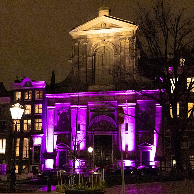 PianoduoFest's tweet photo. Heb je onze paars verlichte festivallocatie al gespot? Upload je mooiste foto, tag @PianoduoFest en maak kans op twee #tickets voor de lezing "Ode aan de Oude Meesters" door Emlyn Stam morgenmiddag! #pfa20 #winnen #winactie #klassiekemuziek #deduif #classical https://t.co/XNCeKki5mW