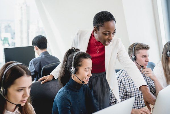 OnSourceCo's tweet photo. Whether you're a start-up or a multi-million-dollar company, managing an outsourced department — especially contact centers — requires trust in your managers and the use of efficient software. @Hubspot has listed 10 best BPO software you must consider. 👉 https://t.co/ctbgY7dctd https://t.co/WZyeVJCgw7