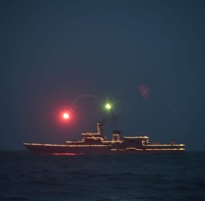 Ankit_Goel_Art's tweet photo. The naval ship INS Sukanya illuminated in the sea off Marina Beach in Chennai on the occasion of #NavyDay today.
#NavyDay2020  #IndianNavy https://t.co/m3qDIGK4nV