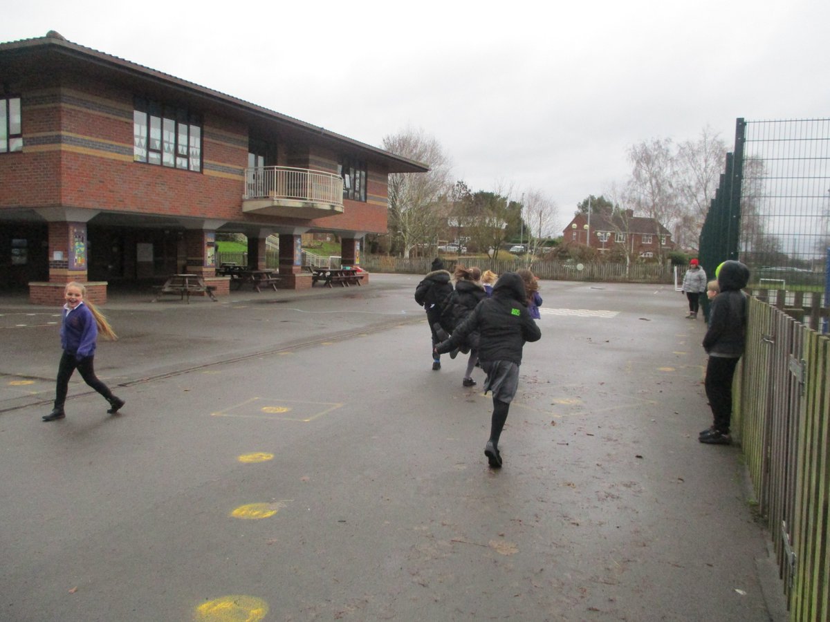 SSSJ_RISE's tweet photo. #Class5 are going strong with our December Daily Boost Challenge. Today we ran races as one of our mini boosts. Everyone is enjoying the extra activities and the children are coming up with new ideas for us to try. #Exerciseisgreat #SSSJ #RISE https://t.co/DsuwdAol5s