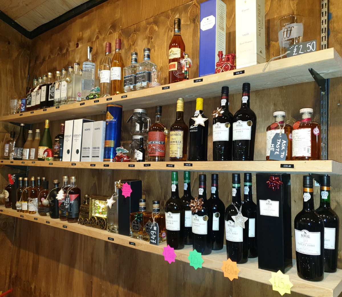 TriplefffBrewer's tweet image. We're not going home so we're going big this year!! Christmas is in full swing in the shop here at the brewery 🎄 Gift ideas for the ale lover &amp;amp; even the ale hater 😆 Our free local delivery service applies on anything in the shop with a minimum spend of £20 #FourMarks #ShopLocal