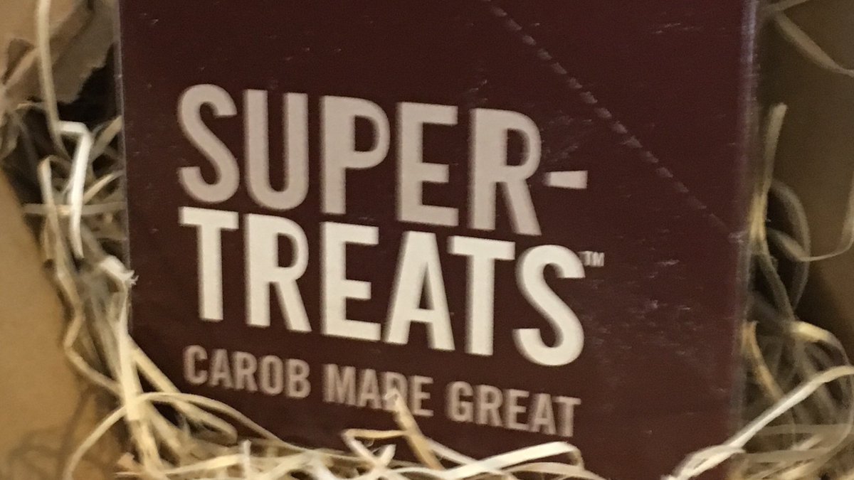Pantry is now re-stocked with two boxes of carob bars by <a href="/Supertreats_uk/">Supertreats</a> 😋Wanting to avoid the caffeine in chocolate, led founder Virpi, to create bars that harness the nutritious benefits of carob, whilst still tasting like chocolate - result! 😋