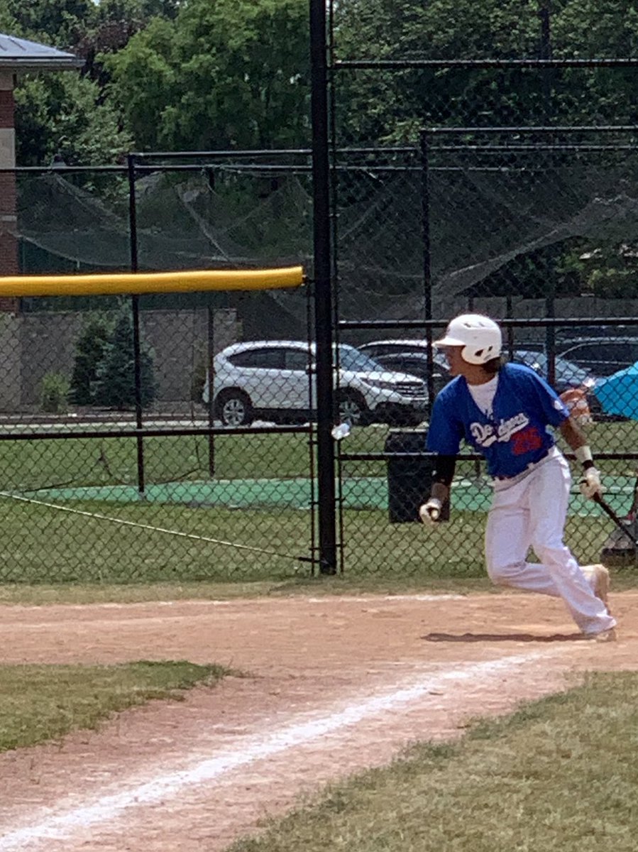 AbdielG218's tweet photo. I’m extremely excited to announce my commitment to @JayhawkBSB to further my academic and athletic career. Thank you. @CoachGlantMCC for this opportunity. Special thanks to my family, friends, and coaches for helping me through this process. https://t.co/Upo1a2dxju