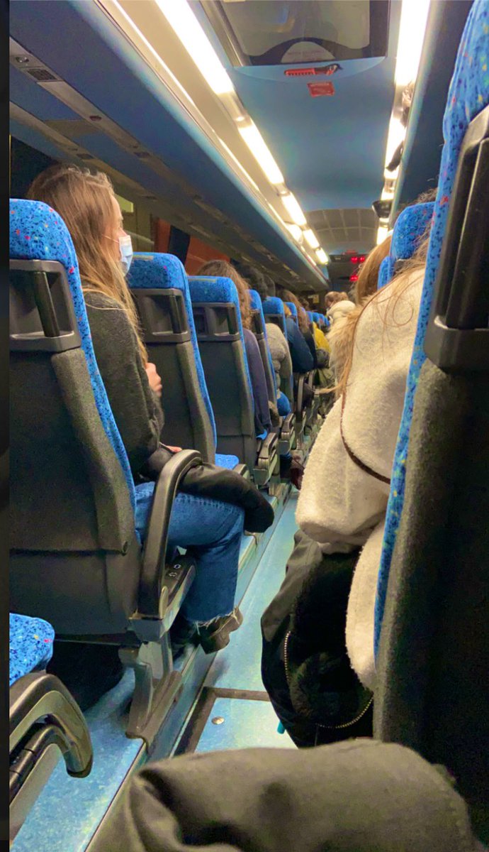 negocios_19's tweet photo. Los bares solo terraza y al 50% los buses al 100% https://t.co/Mi9wboXURA