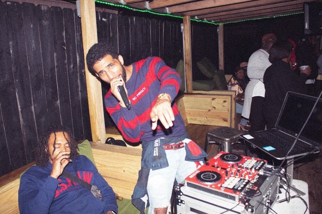 djmizzle504's tweet image. If You Dont Consistently Promote Your 
Brand, Music , Or Business 
You Are The Problem...
.
Shot by @jrtinawi 📸
.

Ⓜ️ #MizzleExperience

Contact Us
🌐 djmizzle.com
📞 +1 504-373-2595
👤 djMizzlelive@gmail.com

#DjMizzle #producer #artist #musician #entrepreneur