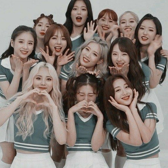 itsloonaworld's tweet photo. 🌙 Bem vindos ao LOOΠΔbirth

ㅤㅤㅤ𝑳𝒊𝒏𝒆&amp;𝑼𝒑:

05 DEZEMBRO, SÁBADO.
➥ 19hrs \ NCT Dream
➥ 19:30 \ NCT 127
➥ 20hrs \ LOOΠ∆

Garanta seu lugar no primeiro dia de evento! 
LINK: https://t.co/Dqei5aftCg

Esperamos por você.
🌙 Nosso único Orbit. https://t.co/toeDr29il0