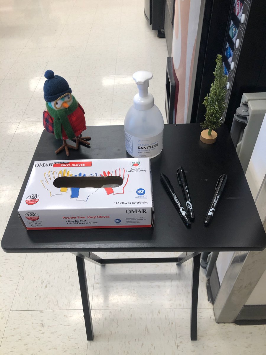 preciouslraye's tweet photo. We're working hard to be grateful and spread some joy at T2717! #T2717
#Target #worksomewhereyoulove #teamengagement #joy @MikeSickels7  @britestey @AmyLewis0179 https://t.co/mEdWHud6ho