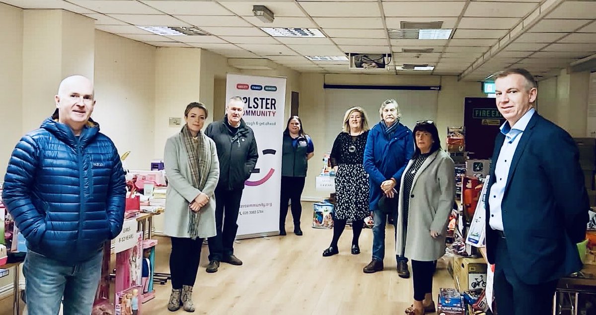 Staff &amp; board members were delighted with a catchup today with @LizK1988 &amp; <a href="/conormurphysf/">Conor Murphy</a> @MickybradyMP <a href="/HarteValerie/">Cllr Valerie Harte</a> Family Sup.Workers talked about the Referrals, poverty &amp; welcomed donations &amp; support for our local  #EatHeatThrive campaign #Allinittogether