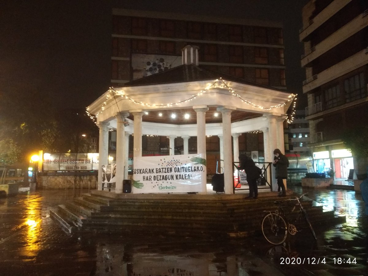 Dena prest amaiera ekitaldirako! Euskarak batzen gaituelako, 19:30ean denok Botikazar parkera! 

#KaleaHarDezagun #EuskarazBiziNahiDugu #gehiagogehiagorekingehiagotan
