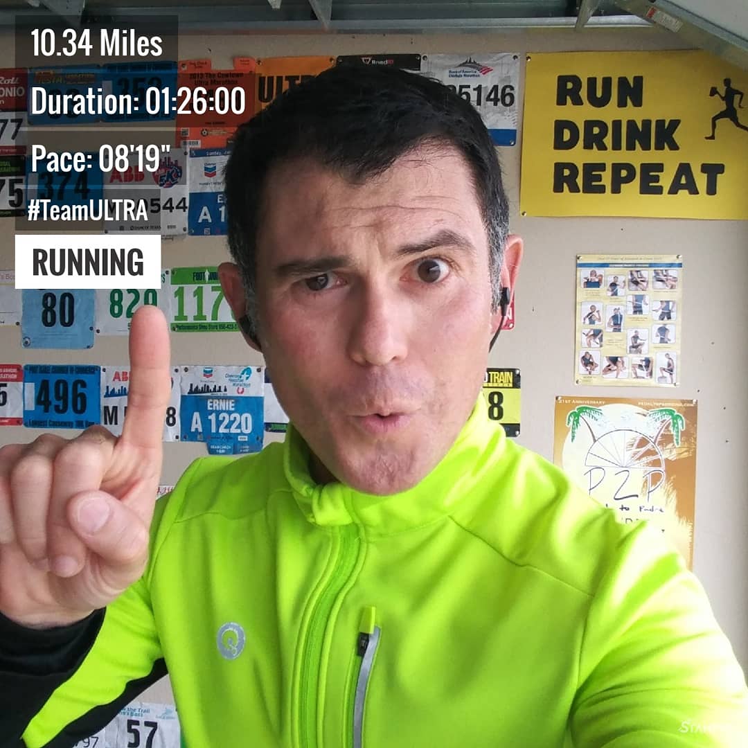 ErnieRuns's tweet photo. YOU!
Get those #cold, #windy #winter #miles.👊
🏃🏃🏃
💪💪💪
🎄🎄🎄
#doit #December #DecemberMiles #runner #runningmotivation #workout #workoutmotivation #HardknoxLegs #TeamULTRA #LiveULTRA #doitforthecheers #Friday #FridayMotivation #Fridaylujah https://t.co/ejrSNkfYYy