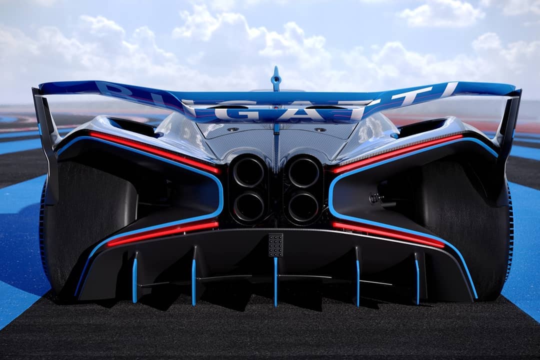 NMPROarts's tweet photo. @MotorShowme's Friday:
Bugatti has revealed "Bolide", a track-oriented hyper sports car powered by a 1,825 HP W16 engine pushing it to 533 km/h of Top Speed!
#BugattiBolide #SuperLightHypercar #W16Engine #DreamCar #MotorShowFriday #NMPROARTS #MotorShow https://t.co/cUMbI4FQIw
