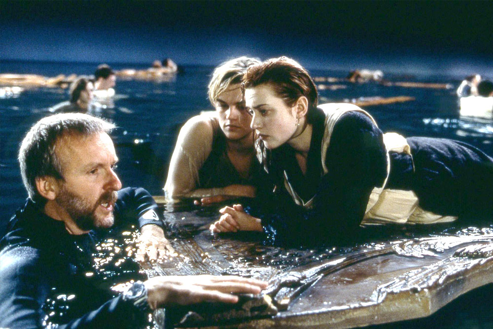 temnatv's tweet photo. O clássico "Titanic" (1997) será destaque neste sabadão! Vale a pena conferir mais uma vez esta grande história dirigida por James Cameron. 

Sábado (05) - FOX - 16H35

#TemnaTV #LeonardoDiCaprio #KateWinslet #BillyZane #Titanic #Oscars #drama #KathyBates #GoldenGlobes #BAFTA https://t.co/jIw4gUbezr