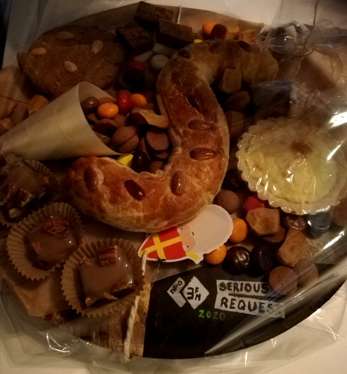 44 homemade borrelplanken gemaakt voor #seriousrequest