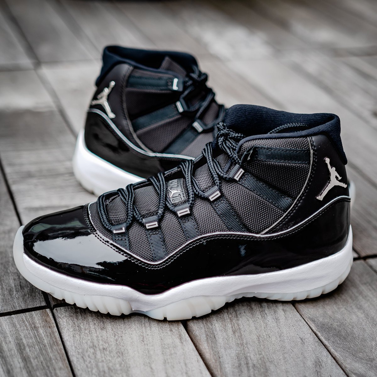 footaction retro 11