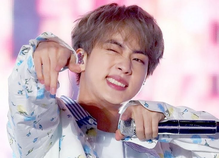 jaybyjay4u's tweet photo. We know him as #WWH #WorldWideHandsome #CarDoorGuy #ThirdGuyFromTheLeft #BTSJin But Today He Is Our #BirthdayBoy 🙋🏻♂️ 💜#HappyBirthday 👏🏽🎊🍾🥂#SeokJin 🥰 Hope All Your Dreams, Hopes And Wishes come true. Keep Sharing Your Beautiful Voice And Face with us #Congratulations #Abyss https://t.co/WORcRcI8Sg