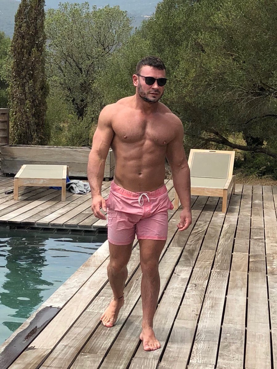 WANT TO GAIN MUSCLE FAST? This is the exact process I used to get in the best shape of my life.Including some of my favourite hacks // THREAD //