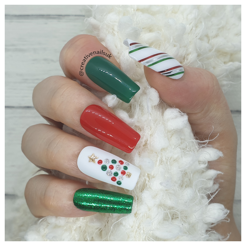 CreativeNailsUK's tweet photo. 🎄 CHRISTMAS PRESS ON FALSE NAILS 🎄

Lots of new Christmas themed designs have recently been added to our shop, including this festive one! 

✨ Make sure you order them soon before it's too late! ✨ 

Go check out them out 👇
https://t.co/FNfsl4fmos
https://t.co/8Ujxejc8js https://t.co/sq1dGdzmjg