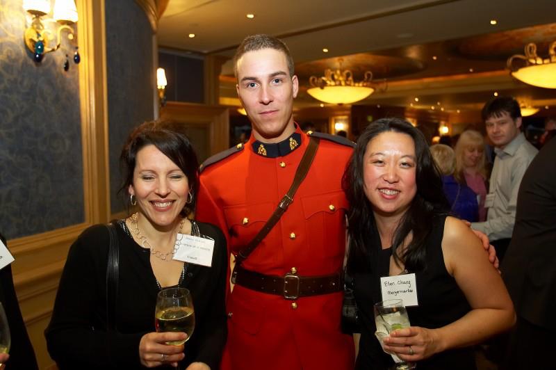 You can assimilate or not in America. You can race armadillos, meet a Canadian mountie and hang out at the Oscar Meyer Wienermobile at the Buffett meeting. 7/