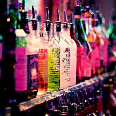 longhairharold_'s tweet photo. Au Larry.
Donde Louis repite el año escolar para poder estar con su novia Ealenor en el mismo curso. 
o
Donde Harry vive alcoholizado con tal de olvidar sus problemas. https://t.co/qK3Ua3RVPX