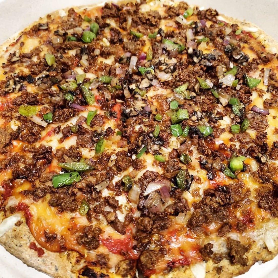 Black-Owned Vegan Pizzeria in Atlanta 🌱

📍 Plant Based Pizzeria

730 Barnett St NE, Atlanta, GA 30306