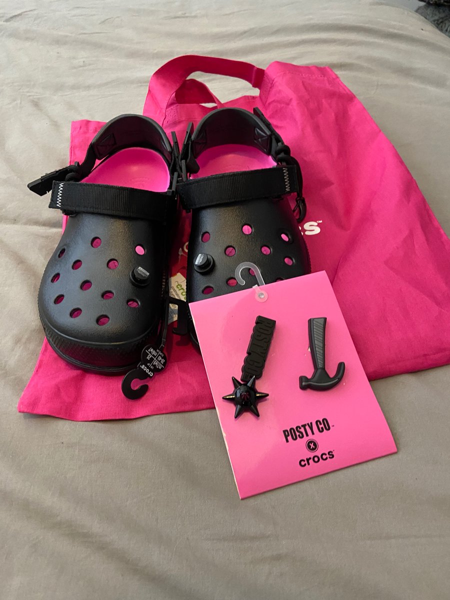 SteveSStepp's tweet photo. @Crocs I got em! Thanks @Crocs and @PostMalone !!! https://t.co/sCVCaicb0x