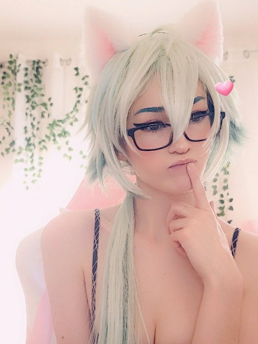 oh! thanks for helping me get to 2k followers on here 💙 ily  here's a peek at the kitty #sucrose cosplay<a href="/tag/genshinimpact"class="tags"><span>#genshinimpact</span></a><a href="/tag/sucrose"class="tags"><span>#sucrose</span></a>