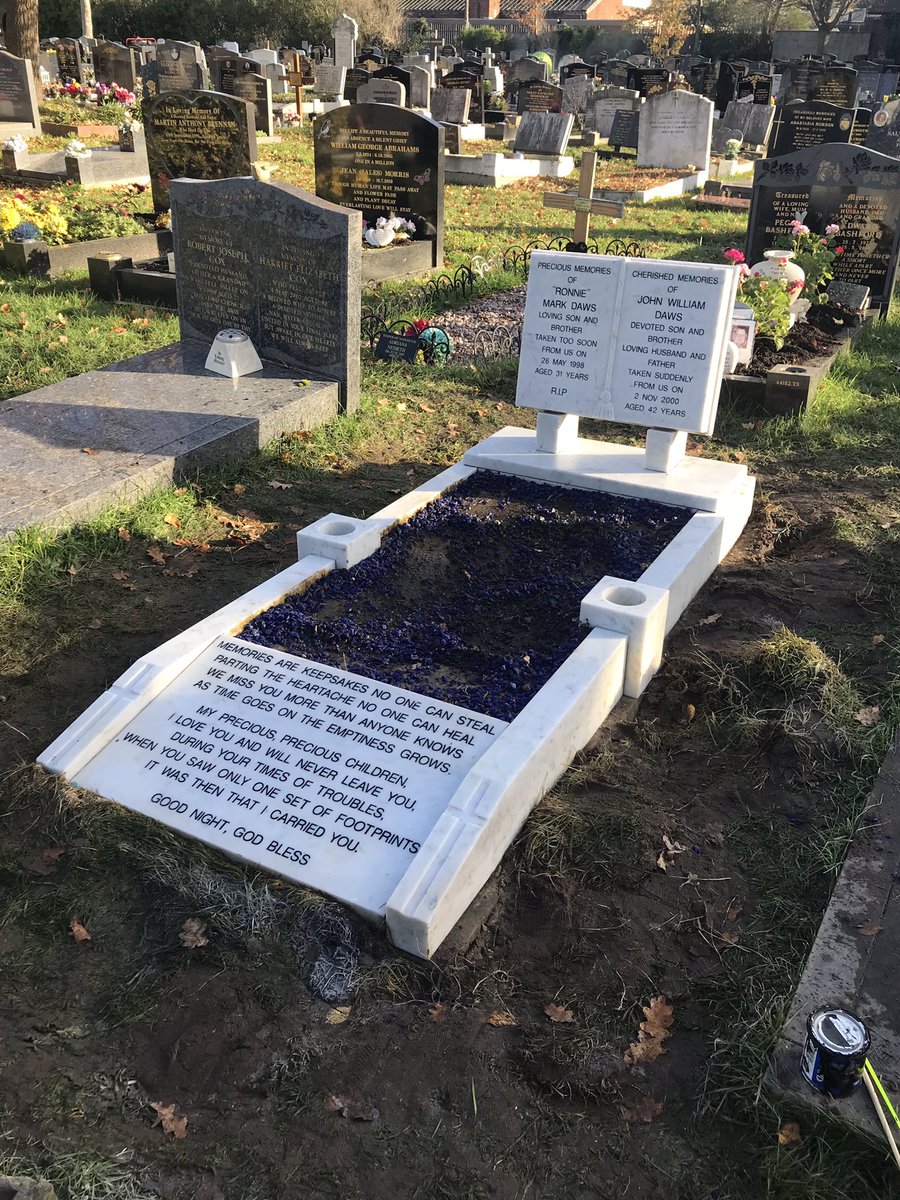 VMonumental's tweet photo. A renovation completed for a client of ours. Cleaned, raised and levelled and all lettering repainted. What a lovely transformation completed right in time for our clients Christmas visits ❤️🎄 https://t.co/qBXNJnG5y5