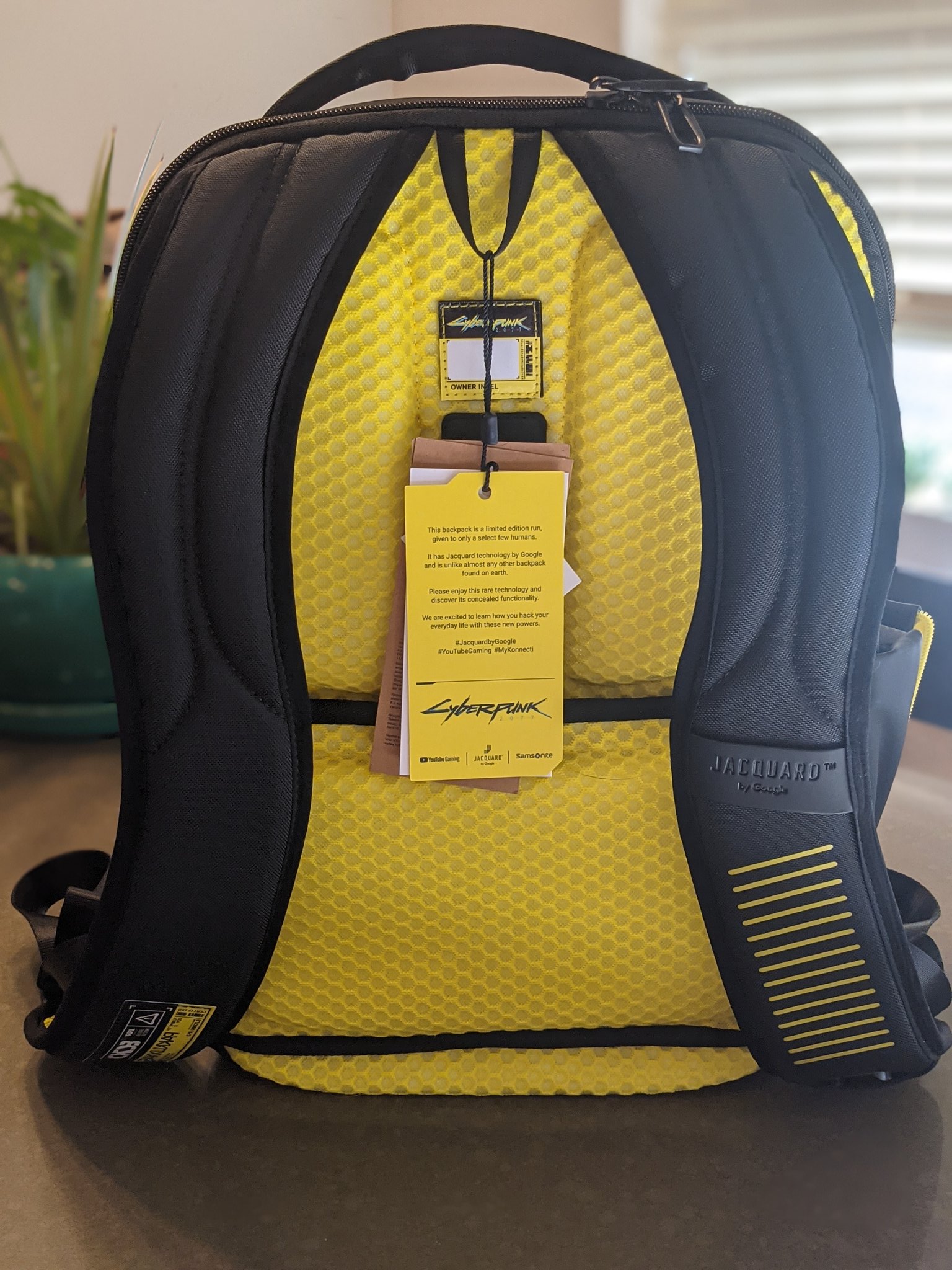 ZackScott on X: Thank you @CDPROJEKTRED for this awesome backpack! It  feels great to be a trustworthy influencer these days! Can't wait to try  out #Cyberpunk2077 and make my character as endowed