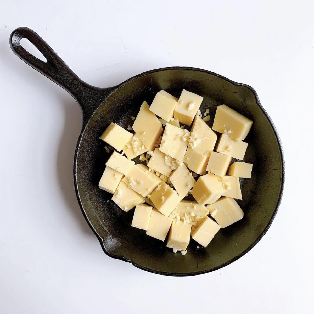 ThatCheesePlate's tweet photo. SWIPE TO BUILD ➡️ Baked Gryuère with Garlic and Herbs, my newest recipie for @Food52 inspired by @inagarten’s baked fontina #cheesebynumbers
https://t.co/Pnp0PqLCj1 https://t.co/bKWkzEKDIp