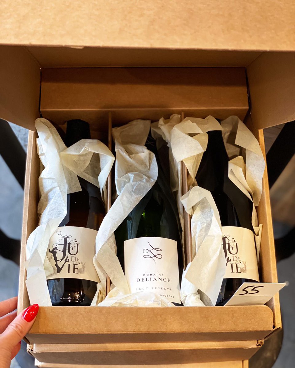 It's beginning to look a bit like Christmas. - mailchi.mp/eea3249dd043/i…