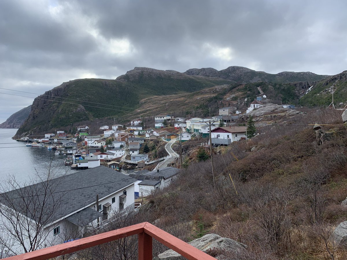 MrTilley_JMOlds's tweet image. Took the whole school (😛) out for a nice Friday afternoon stroll today during PE @SSSJ_Chargers #smallschoolthings #multigrade