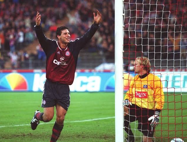 He joined Bayern in 2001 and scored on his debut 6mins in vs Schalke, a game in which future Bayern coach Niko Kovac scored. He scored a goal every two games (15 in 30 league games), the mark a good striker looks for.