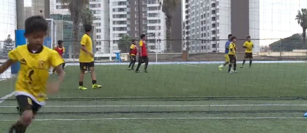 He was born in Callao, Peru. As a 3 yr old, his dad planted grass on the gardens of their house to help Claudio and his brother enjoy and practice their football. Being a naval officer he couldn't help them with their football development as much as he'd have liked.