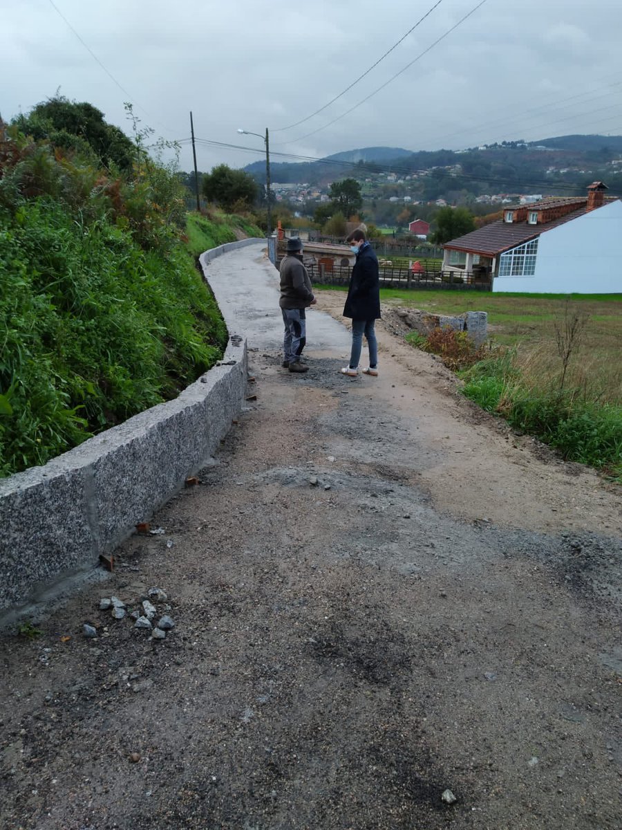 GuilleJuncal's tweet photo. Hoxe pola mañá estiven con @Martin_M_Silva (non hai ninguén que coñece o rural como el) na parroquia de Tomeza coñecendo de primeira man as obras que se están a realizar en Lusquiños.
Seguimos a pé de rúa falando con cada veciño que nos requira.
#ORuralExiste 💪🏻 https://t.co/GkooiLI1Du