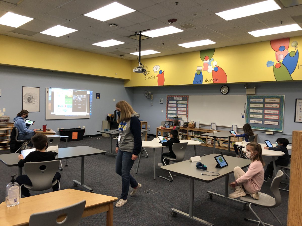 Coding in LMC with 1st grade! @misskkrueger <a href="/WindsorWildcats/">WindsorWildcats</a>