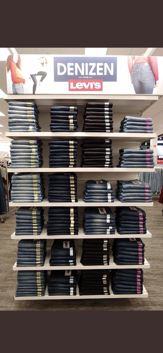 TargetVt's tweet image. ⁦@NeilStambaugh⁩, we see you across state lines, VT has some serious talent and fold game too! #3306bestforlasttgt