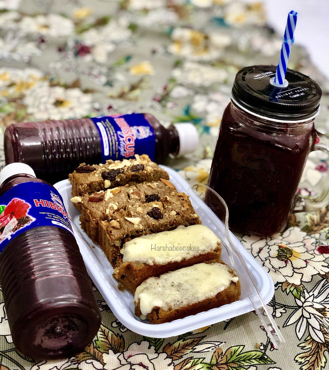 Harshabeecakes's tweet image. 🎶Some have food but cannot eat, some don’t have 🎶 .... kindly complete it for me🤪.

#harshabeecakes #cakesinlagos #lagoscake #bananabread #hibiscusdelight #ikorodubaker #cakesinikorodu #ikoroducakes #dessertsinlagos #healthyfood #healthydrinks