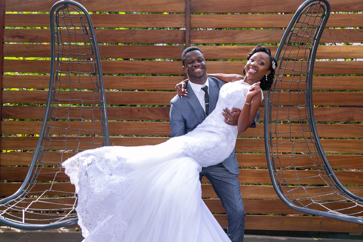 kaitesi_jachin's tweet image. 07.11.2020
Married my Bestie💍♥️Till death do us part as God is our guide😌🙏🏾