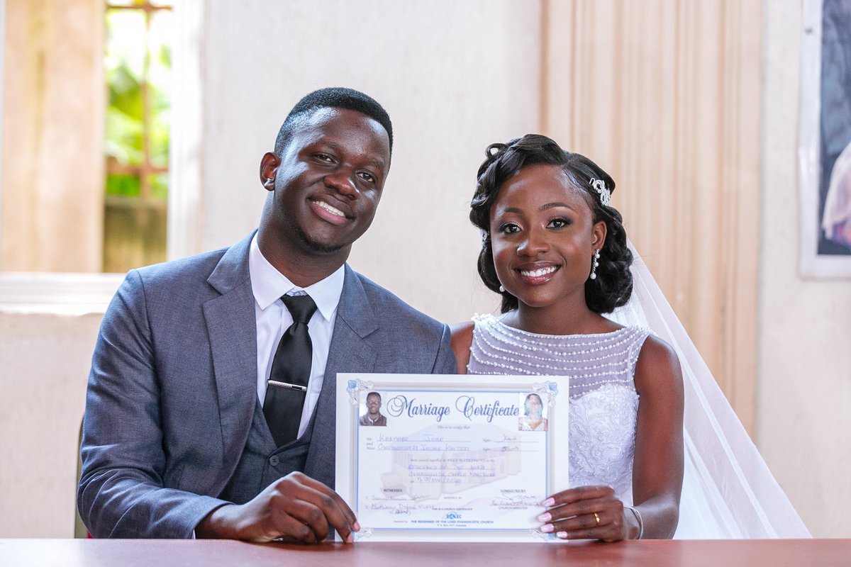 kaitesi_jachin's tweet image. 07.11.2020
Married my Bestie💍♥️Till death do us part as God is our guide😌🙏🏾